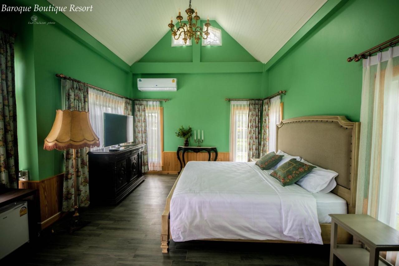 Baroque Boutique Resort Ranong Buitenkant foto
